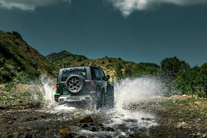 BJ40致敬2020版 16.99万元起售