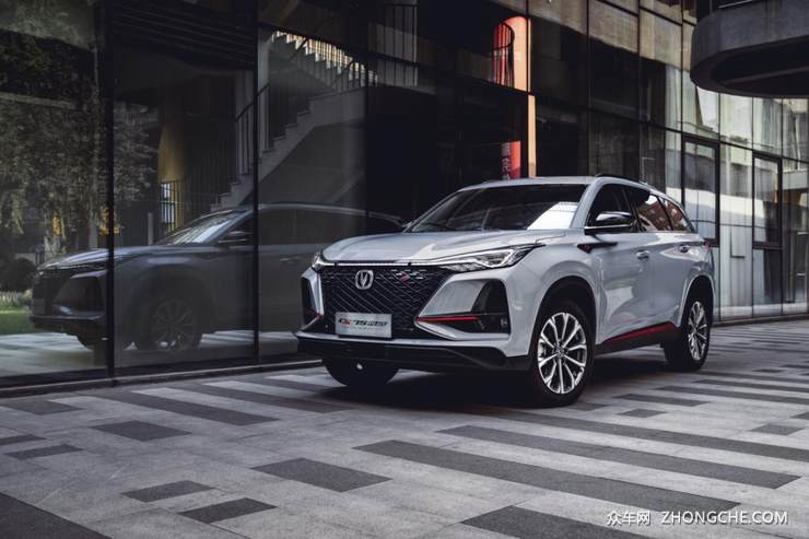 2021款长安CS75PLUS上市 10.69万元起售