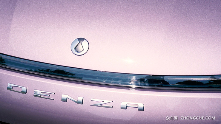 比亚迪三电奔驰品质  30万值得入手的腾势X