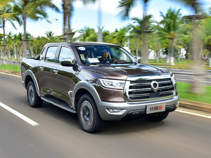 动力强 油耗低 试长城炮乘用版柴油8AT