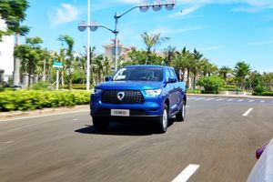 柴油皮卡也可以放肆去耍 试驾长城炮商用版柴油8AT