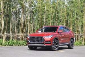 预售11.88万起 比亚迪宋PLUS燃油版今上市