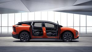 华人运通的灵魂拷问：你敢卖100万么？