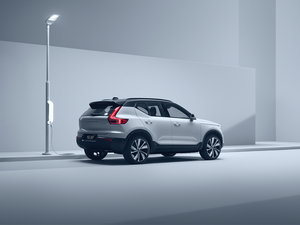 沃尔沃XC40纯电动版北京车展发布亮相