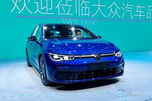 两种外观/先推1.4T车型 全新一代高尔夫展台现身