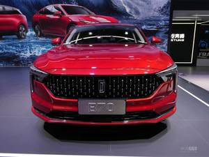 颜值新高度 全新一代奔腾B70车展亮相