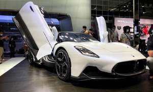 售价210万 玛莎拉蒂MC20亮相北京车展