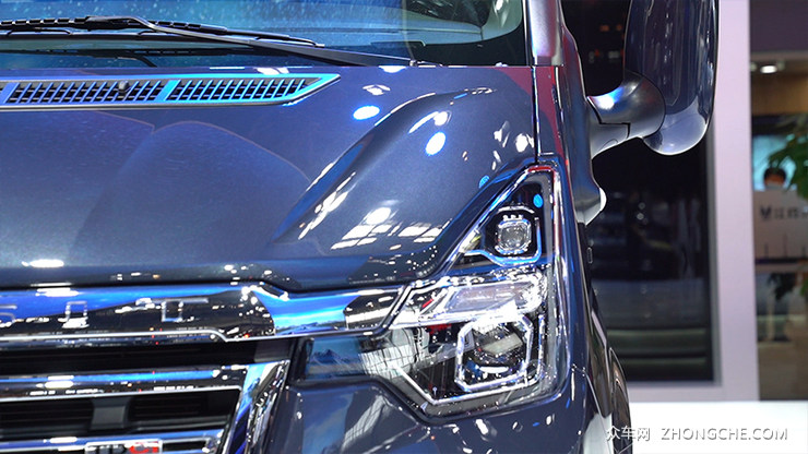 轻客家族新成员新时代江铃福特全顺Pro