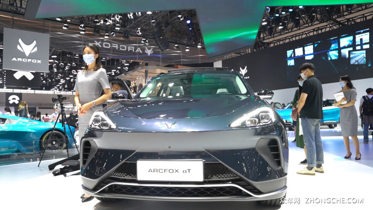 北汽旗下首款高端新能源品牌SUV ARCFOX αT亮相