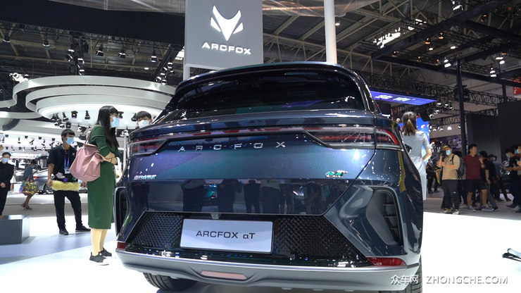 北汽旗下首款高端新能源品牌SUV ARCFOX αT亮相