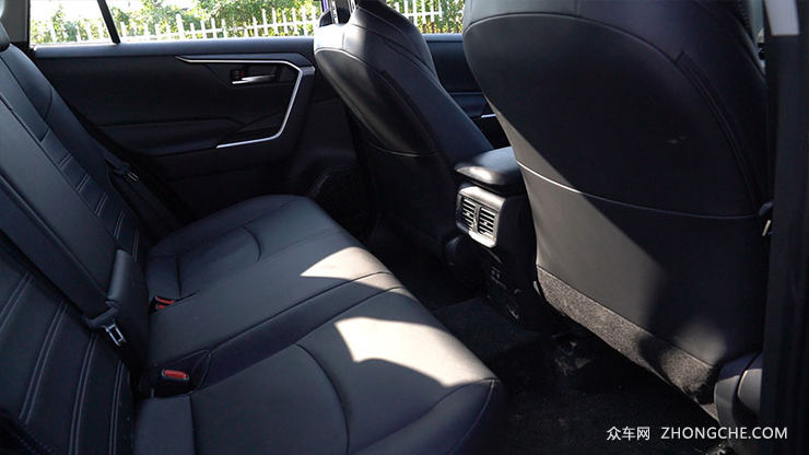 面面俱到，24万威兰达买菜豁泥两不误