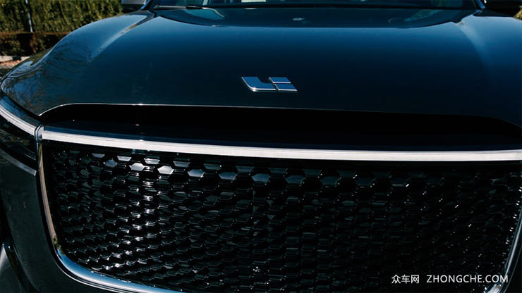 续航800公里 体验6座SUV理想ONE