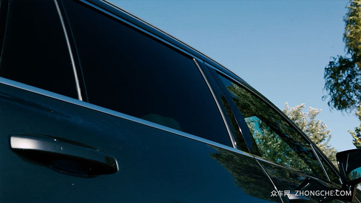 续航800公里 体验6座SUV理想ONE