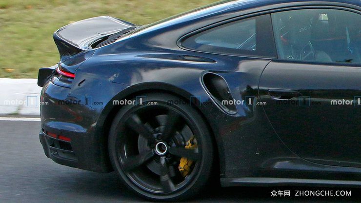 酷中带萌涡轮增压版全新保时捷911载小鸭翼亮相