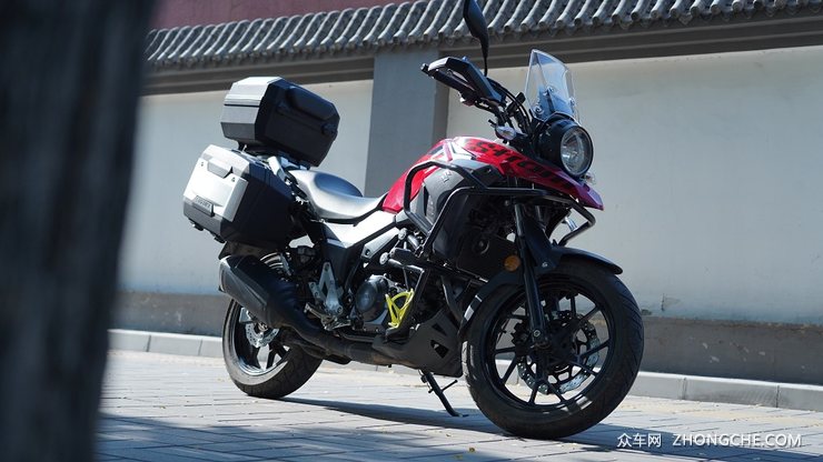 摩托车中的性价比之王——铃木DL250