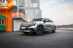 广汽埃安LX焕新登场 售价22.96-34.96万