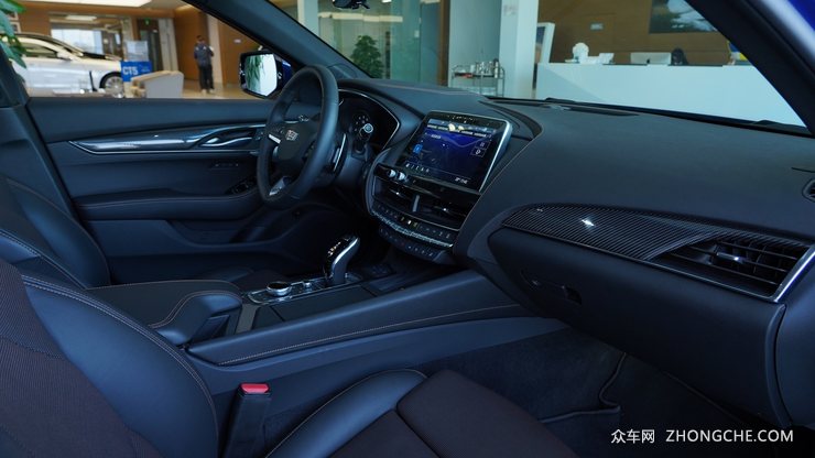 新美式格调轿车——凯迪拉克CT5