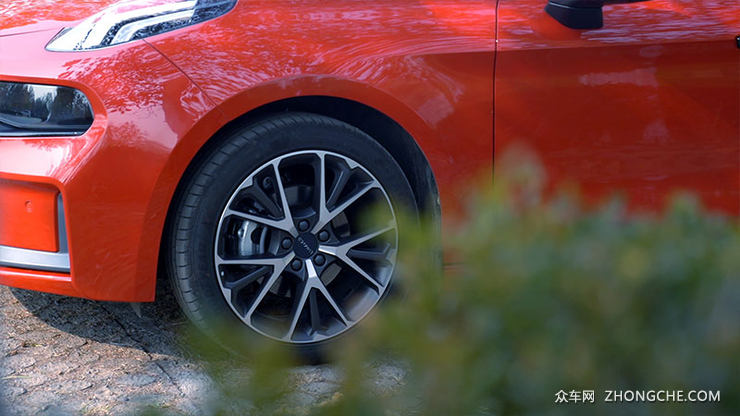 冠军基因不是吹的 15万元领克03冠军版 网红小钢炮