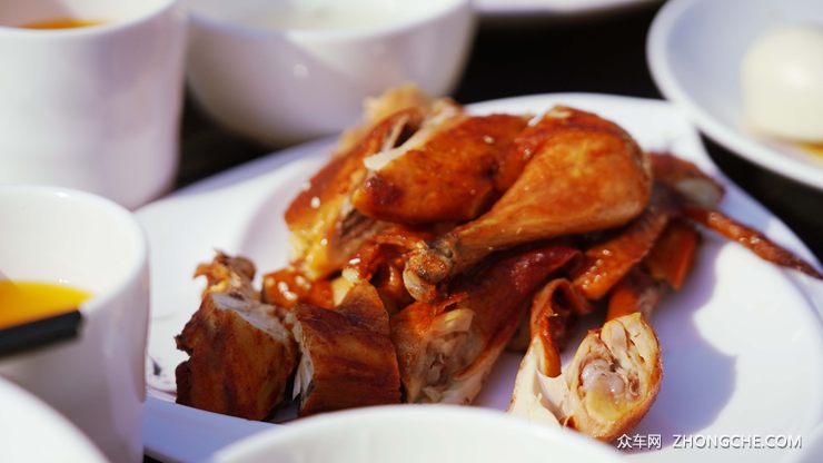 宝马4S店还能洗头，你听说过吗？