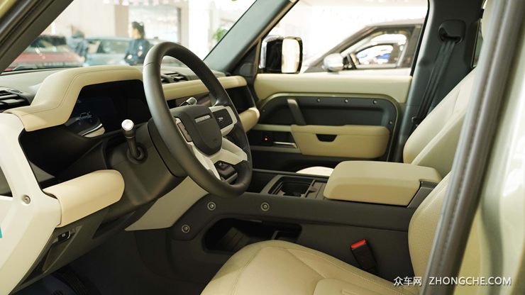 颜值、科技、安全感在线的路虎卫士110