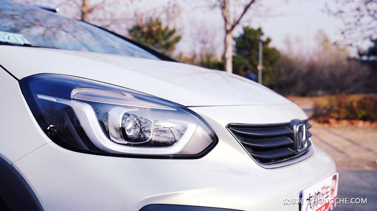 被称为平民超跑的飞度  变成跨界车你还喜欢吗？