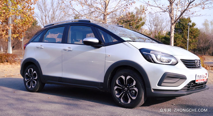 被称为平民超跑的飞度  变成跨界车你还喜欢吗？