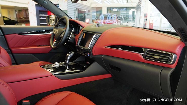 玛莎拉蒂Levante，温柔与暴躁并存