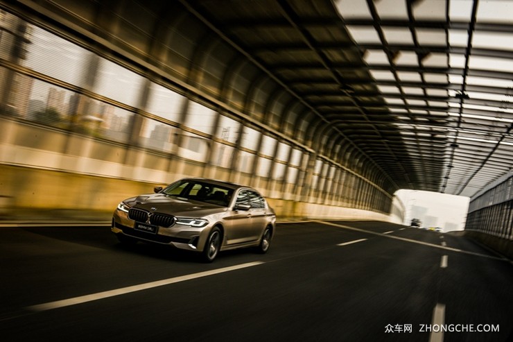 新BMW 5系Li，以至臻细节诠释豪华