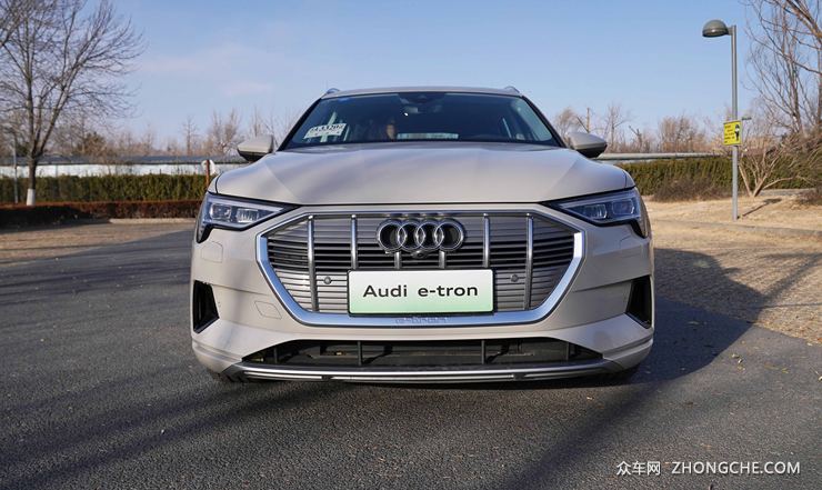 奥迪首款纯电动车型——e-tron