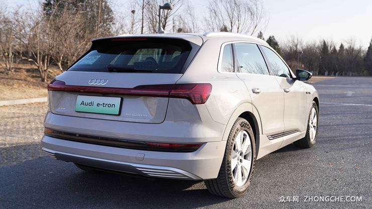 奥迪首款纯电动车型——e-tron