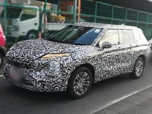 多种动力版本 全新三菱欧蓝德最新谍照曝光 有望将于明年国产