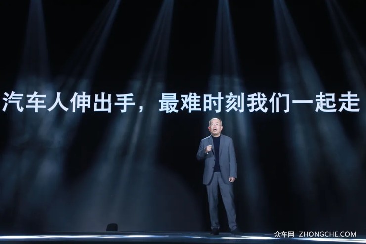 上千万人线上见证，2020寰球年度车大奖花落一汽红旗H9