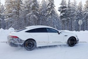 3秒破百 梅赛德斯-AMG GT 73 e最新谍照曝光 有望今年年内亮相