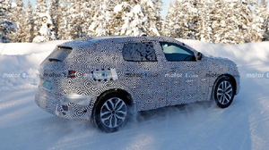 或搭载1.3T发动机 基于CMF-C平台打造 全新雷诺科雷嘉路试谍照曝光