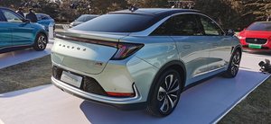 ARCFOX αS将于3月上市 续航里程或为708km
