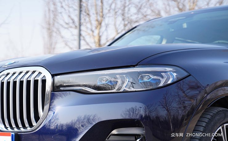 ”铁汉柔情”——宝马X7