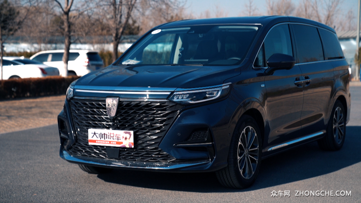 iMAX8凭借豪华配置 能否成为MPV的下一匹黑马？