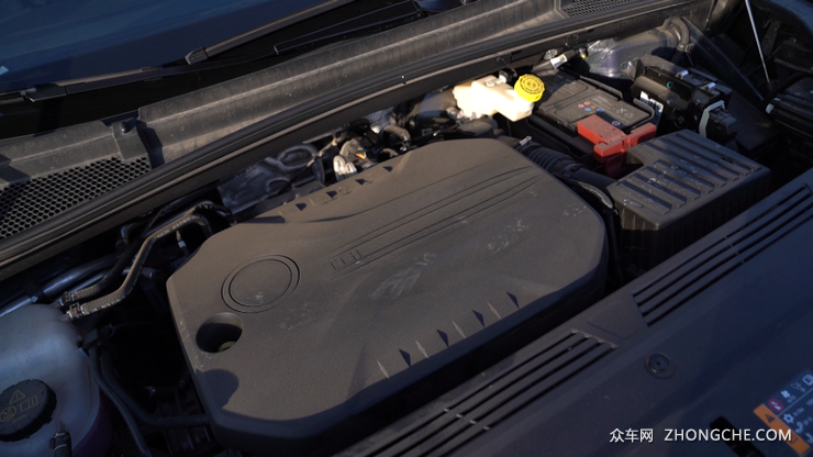 iMAX8凭借豪华配置 能否成为MPV的下一匹黑马？