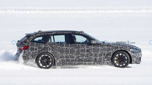 兼顾家用与赛道 宝马全新M3旅行版车型雪地谍照曝光