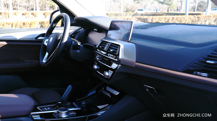 官降7万的宝马iX3 SUV遇上纯电动会怎样？