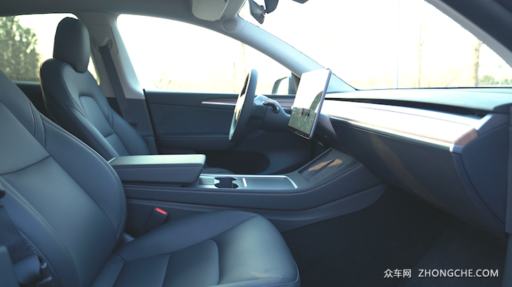 30多万买纯电中型SUV  Model Y能否成为不二之选？