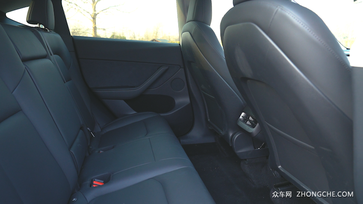 30多万买纯电中型SUV  Model Y能否成为不二之选？