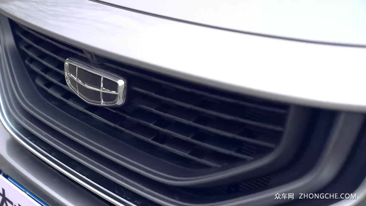 个大便宜配置高 吉利豪越适合家用的中型SUV