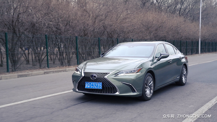 好开省油保养不愁 雷克萨斯ES300h到底如何？