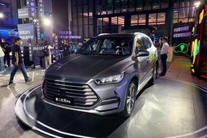 换装骁云1.5T动力 配中国风内饰 第二代比亚迪宋Pro上市售9.28万元起