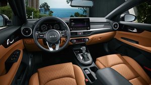 全新起亚K3官图曝光 采用升级版虎啸式前脸 或将于4月20日亮相