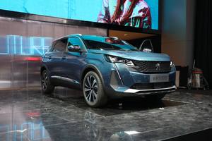 2021上海车展探馆丨东风标致全新5008实拍 提升的不止是颜值