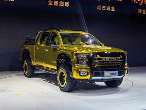 2021上海车展丨金色电镀涂装 硬派越野造型 福田龙腾大将军皮卡车型亮相