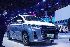 2021上海车展丨采用氢燃料电池动力 上汽大通MAXUS EUNIQ 7亮相