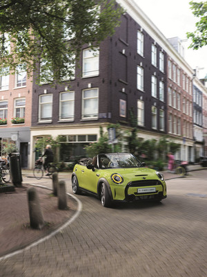 新一季MINI三门版、MINI五门版、MINI CABRIO敞篷版正式上市